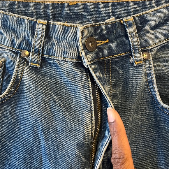 Ragged Priest Jeans High Waisted Wide Leg Raw Hem Size 26 Medium Wash Casual - Picture 6 of 11